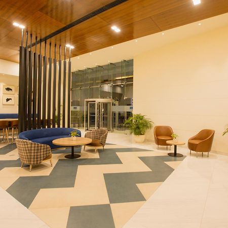 Keys Prima By Lemon Tree Hotels, Pimpri, Pune Luaran gambar
