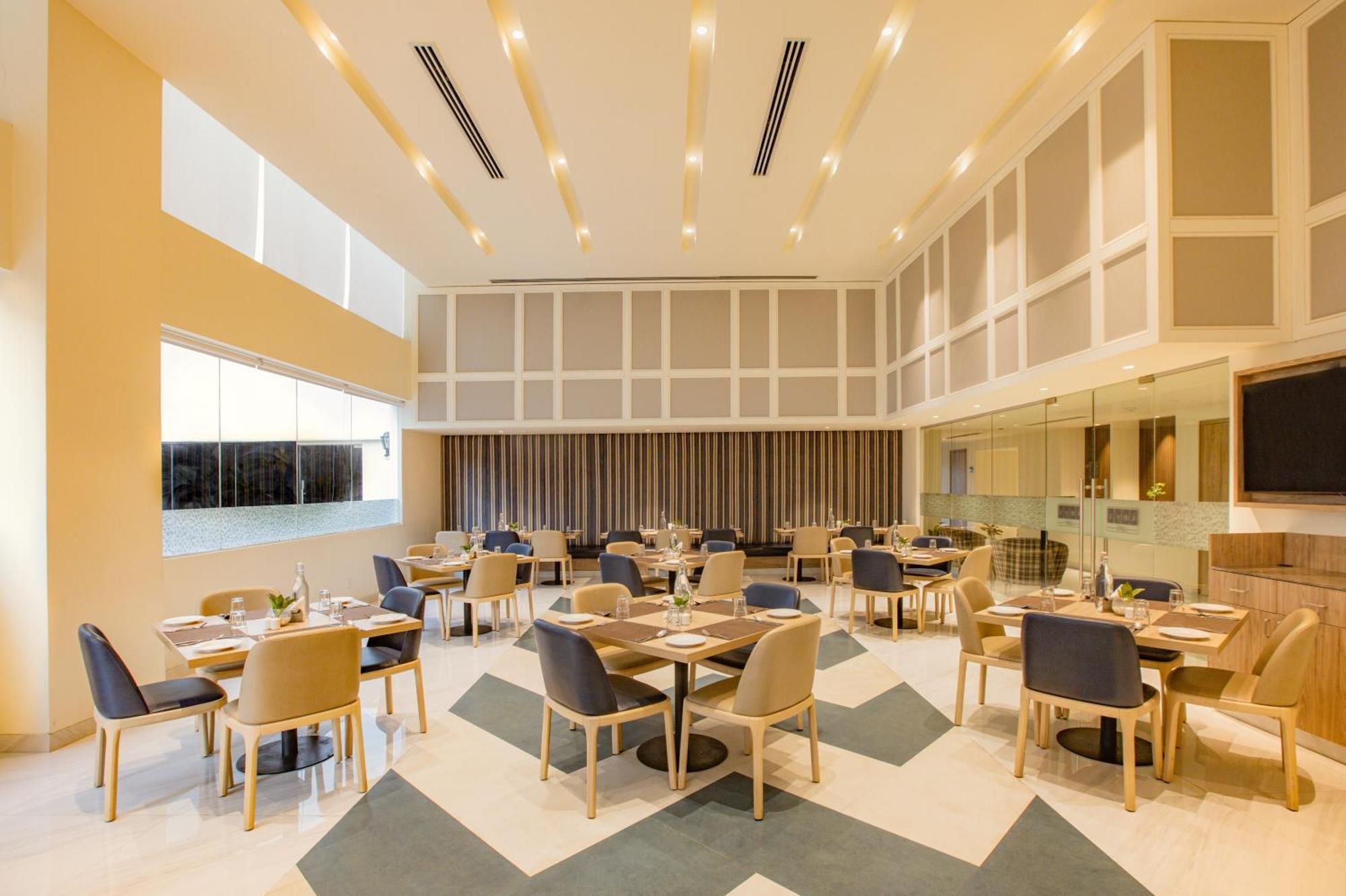 Keys Prima By Lemon Tree Hotels, Pimpri, Pune Luaran gambar