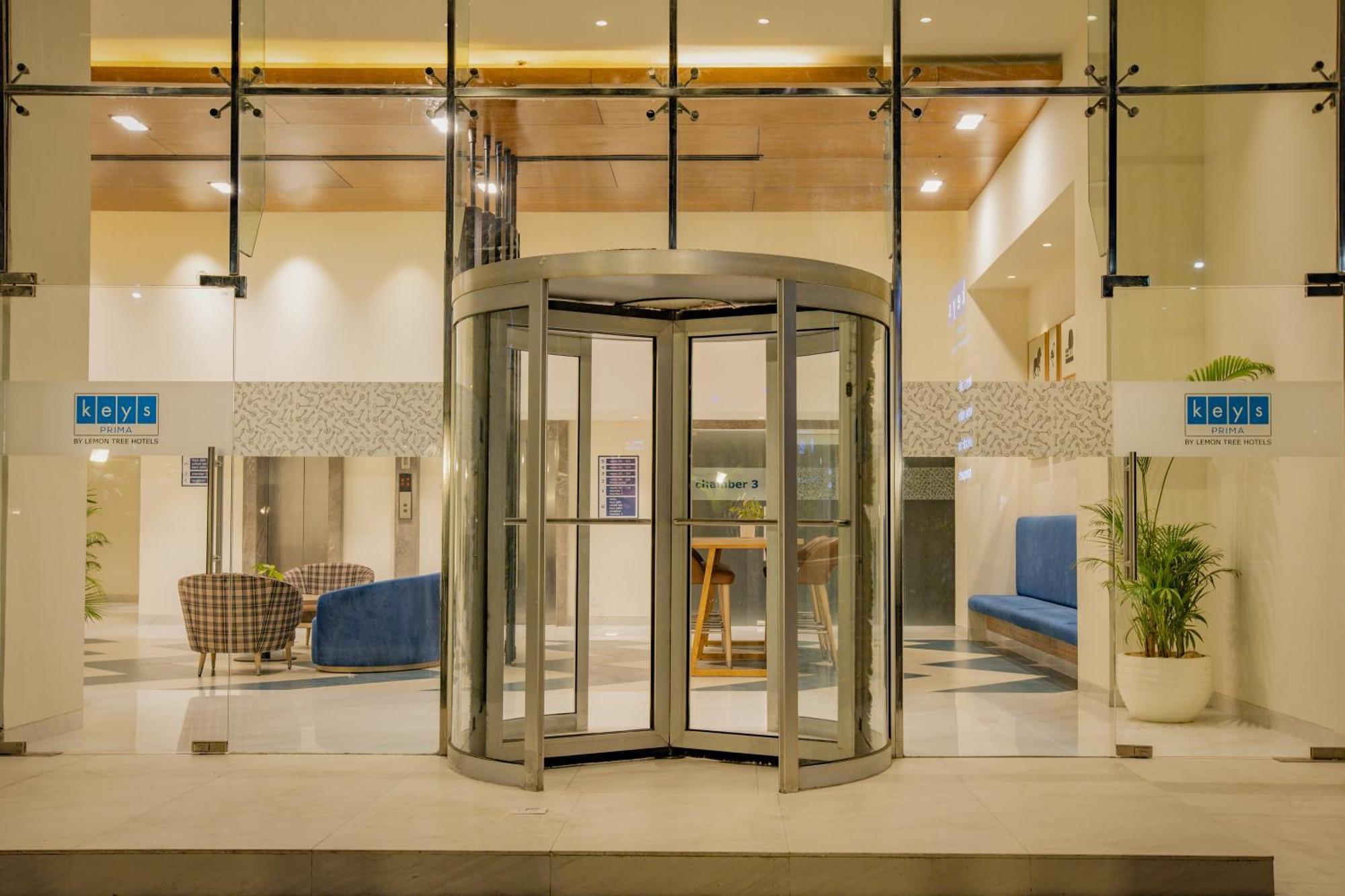 Keys Prima By Lemon Tree Hotels, Pimpri, Pune Luaran gambar