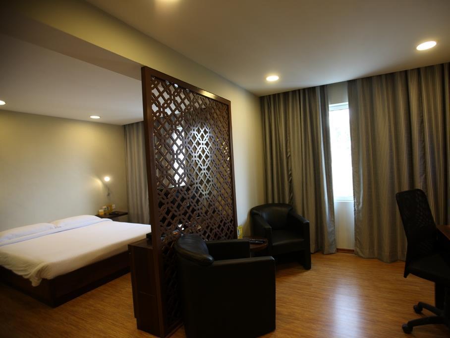 Keys Prima By Lemon Tree Hotels, Pimpri, Pune Luaran gambar