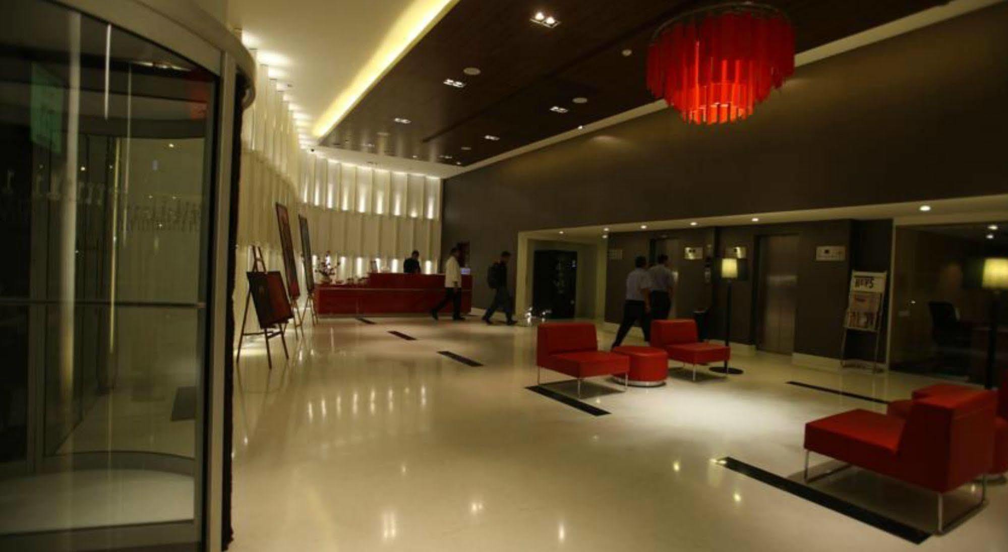 Keys Prima By Lemon Tree Hotels, Pimpri, Pune Luaran gambar